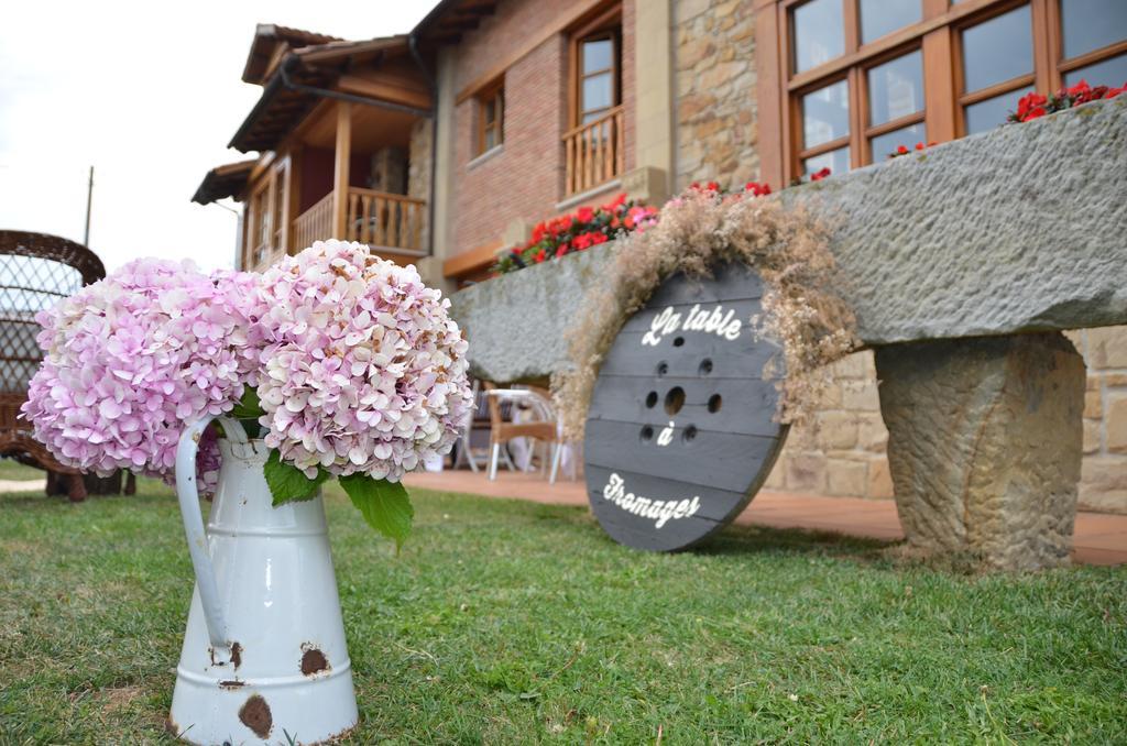 Casona De Tresali Hotel